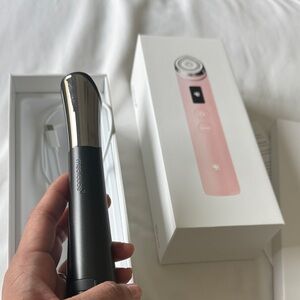 Black and Silver Facial Device medicube
